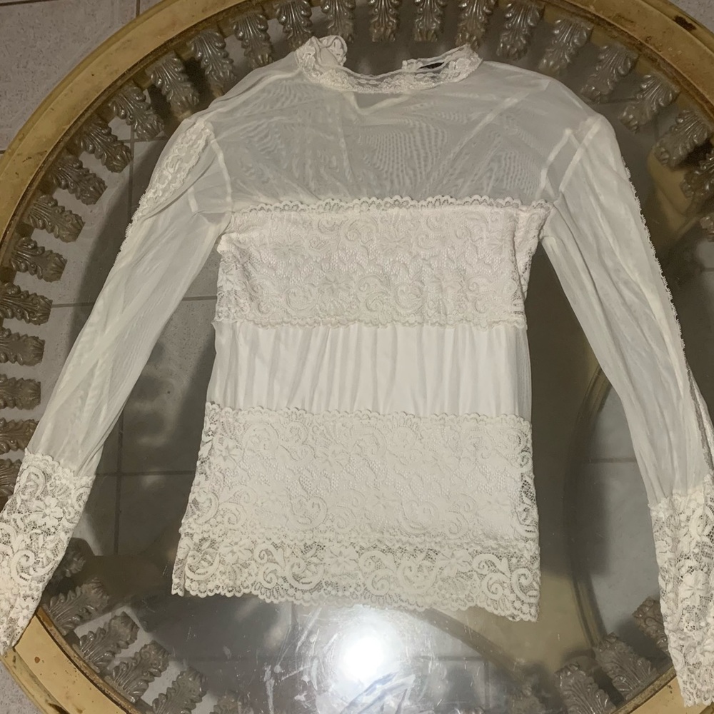 Le Chateau White mesh and lace blouse
